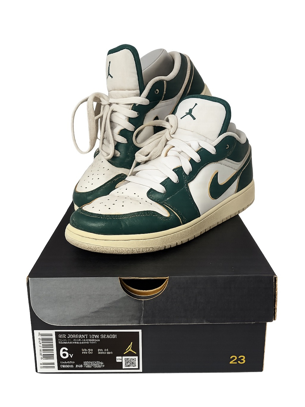 Nike Air Jordan 1 Low SE (GS) "Oxidized Green"
Sneakers | Youth Size 6Y